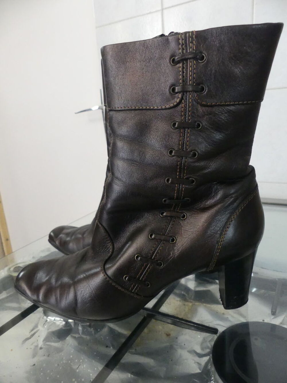 paire de bottines marron/bronze pointure 39 Chaussures