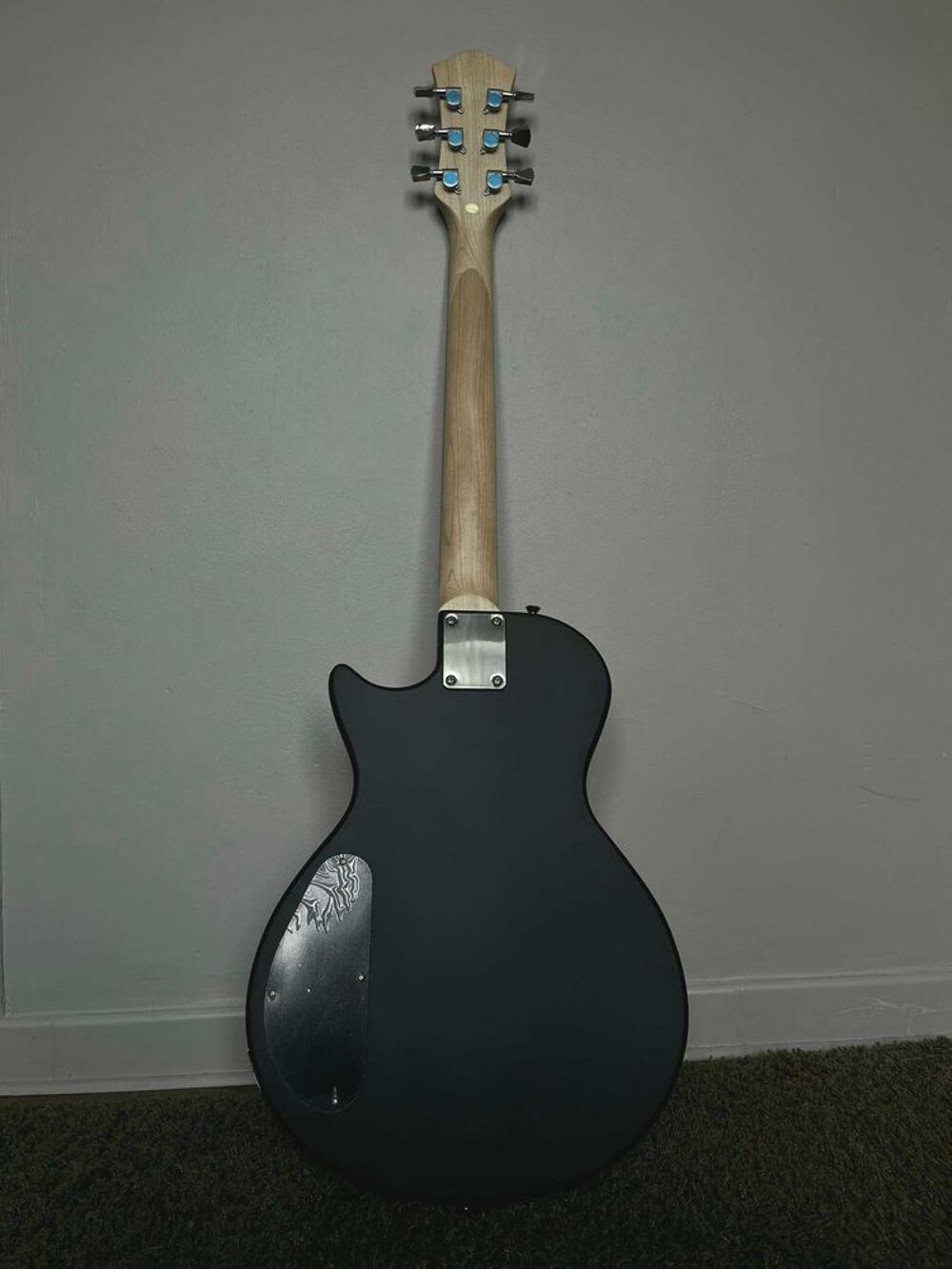 Guitare &eacute;lectrique Eastone LPL70 Satin Noir Instruments de musique