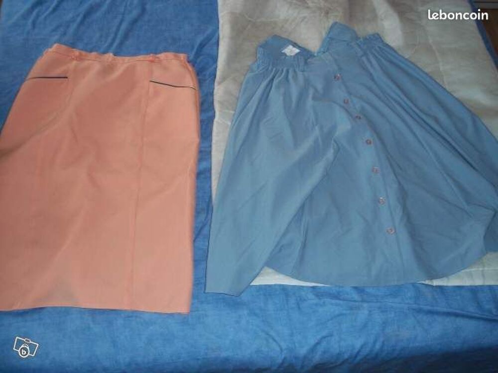 LOT DE JUPES Vtements