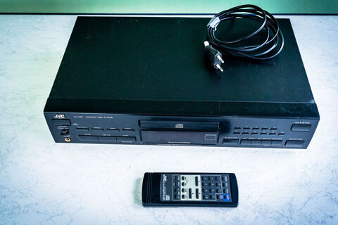 Lecteur de CD JVC 70 Montaut-les-Cr�neaux (32)