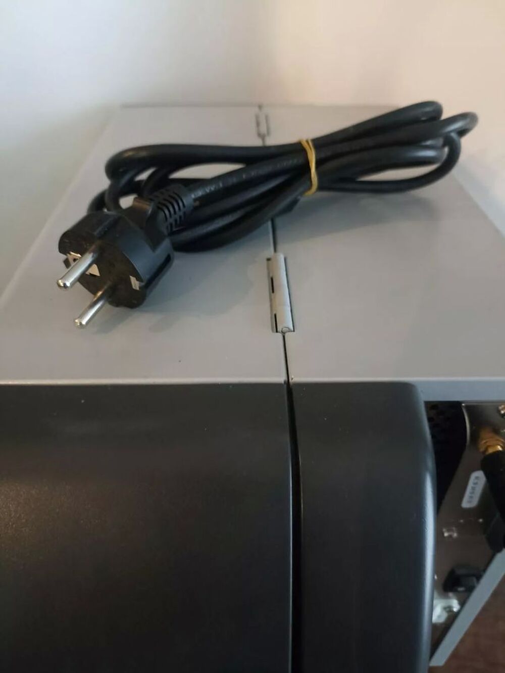 Imprimante d'&eacute;tiquettes &agrave; codes-barres Zebra ZT23042-T01A00F Matériel informatique