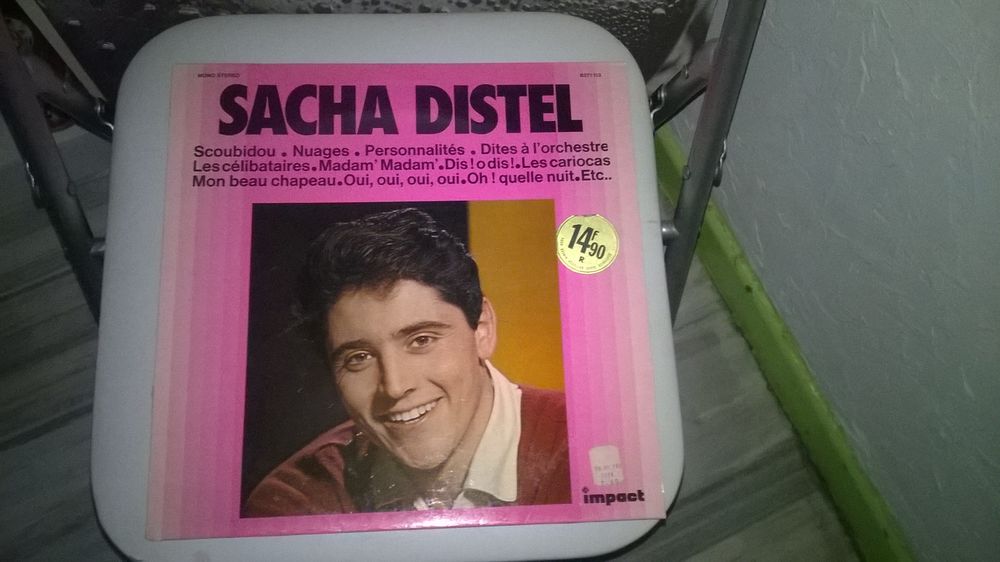 Vinyle SACHA DISTEL 
Scoubidou
1960
Excellent etat
Scoub CD et vinyles