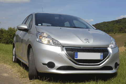 Peugeot 208 1.4 HDi 68ch BVM5 Access 2013 occasion Joigny 89300