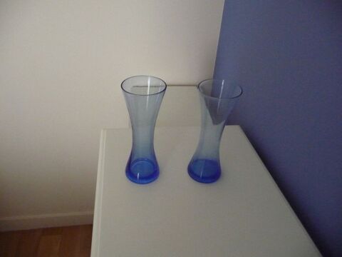 2 vases ronds verre souffl bleu - Neufs 12 Montigny-le-Bretonneux (78)