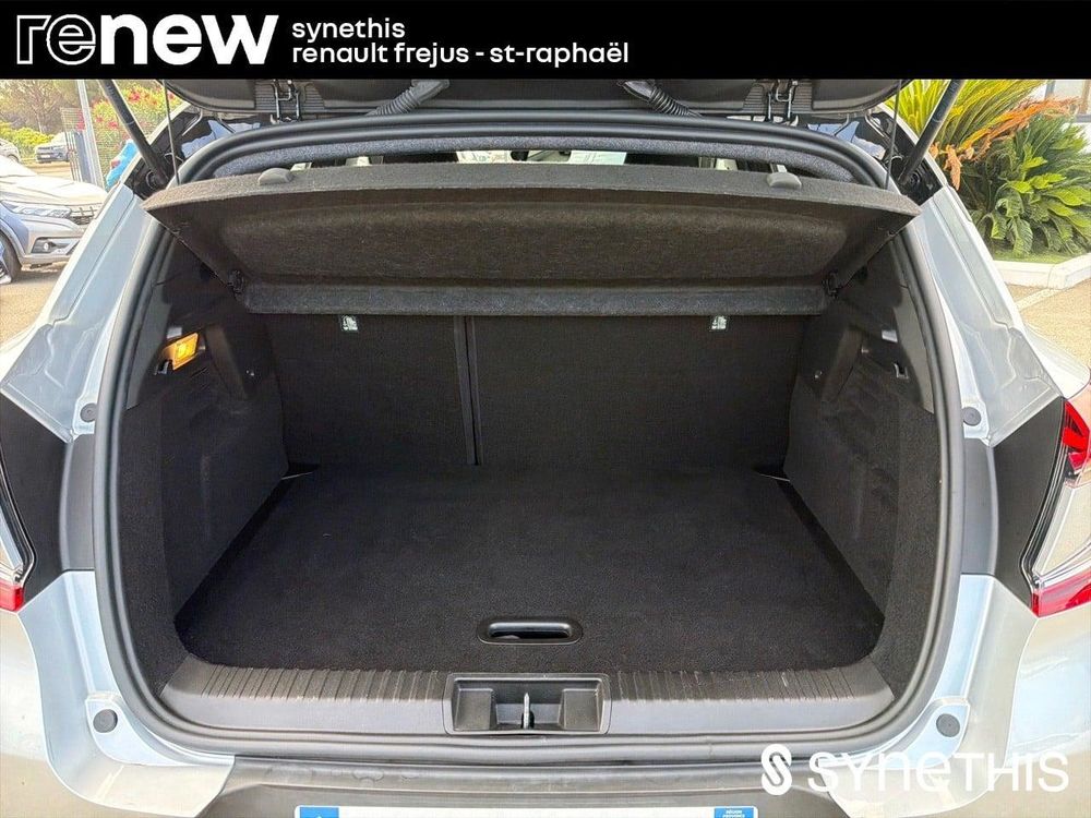 Captur E-Tech full hybrid 145 Engineered 2023 occasion 83600 Fr&eacute;jus