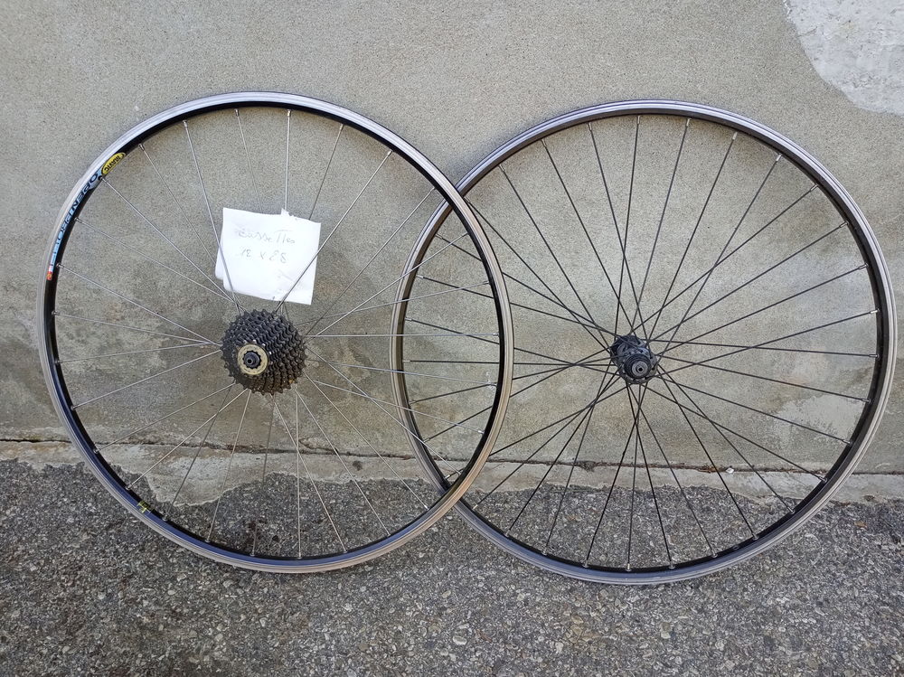 Paire de roues Mavic Vélos