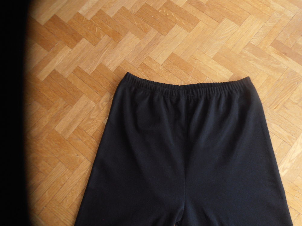 Cale&ccedil;on noir (68) Vêtements