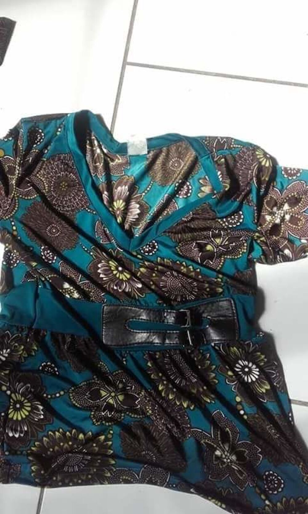 Shirt short manche mi longue 10€ de couleurs fuschias Vêtements