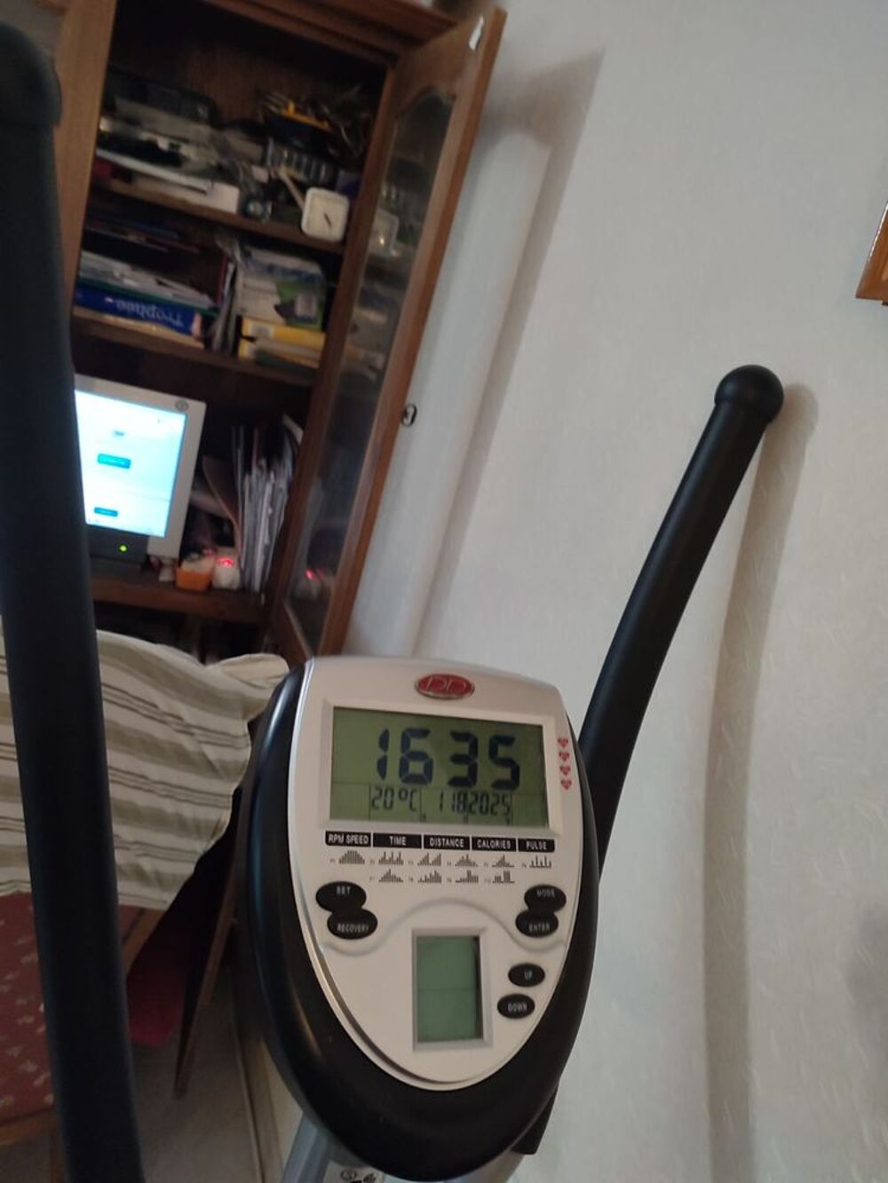 V&eacute;lo &eacute;liptique tr&egrave;s peu servi Sports