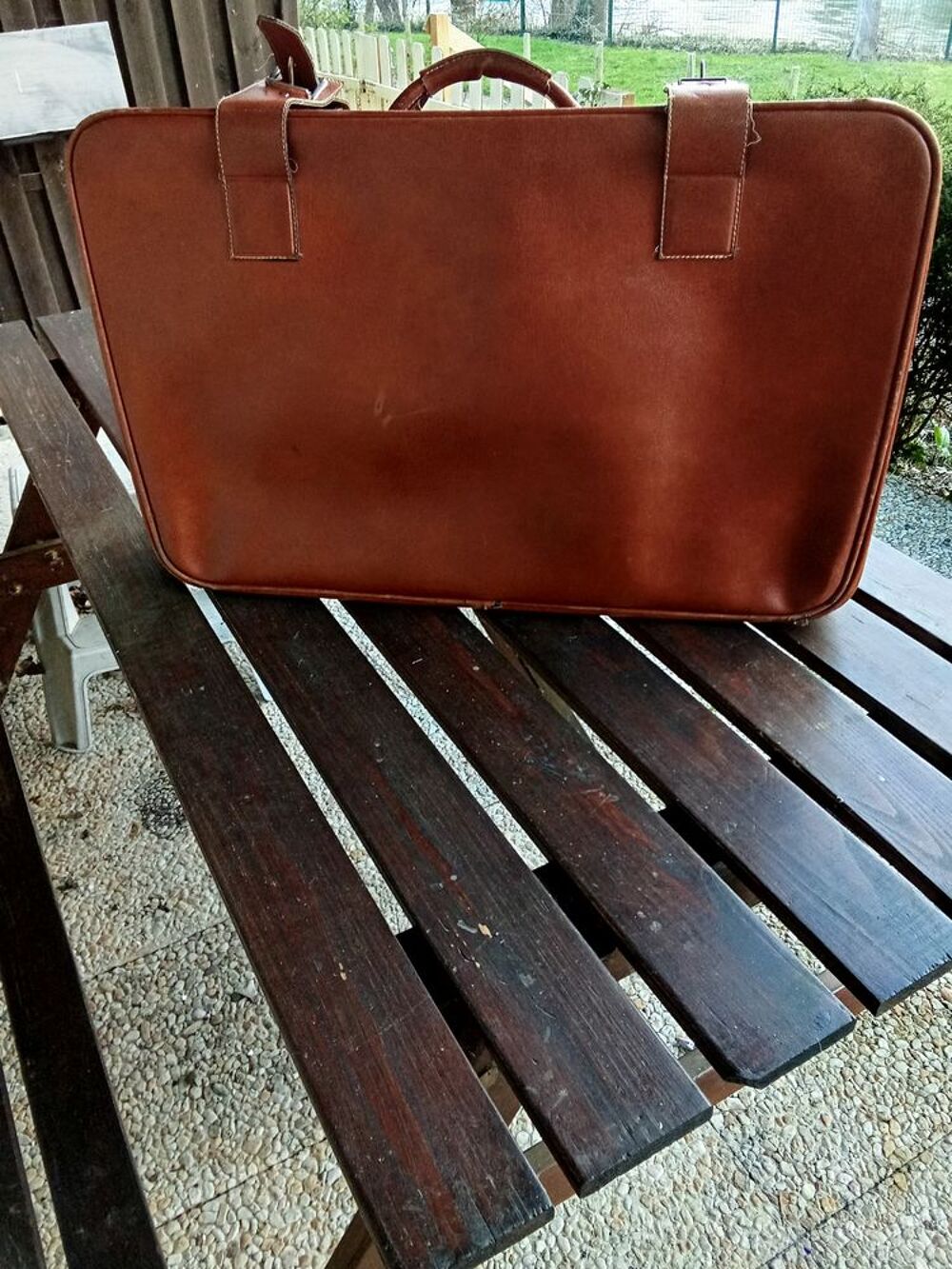 Valise cuir Meubles