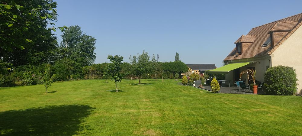 Vente Maison résidence de 170 m2 sur 5000 m2 de terrain, au calme Épinay