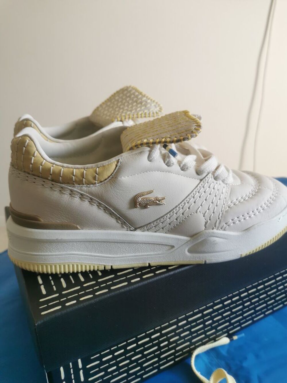 Baskets Lacoste mixte Chaussures