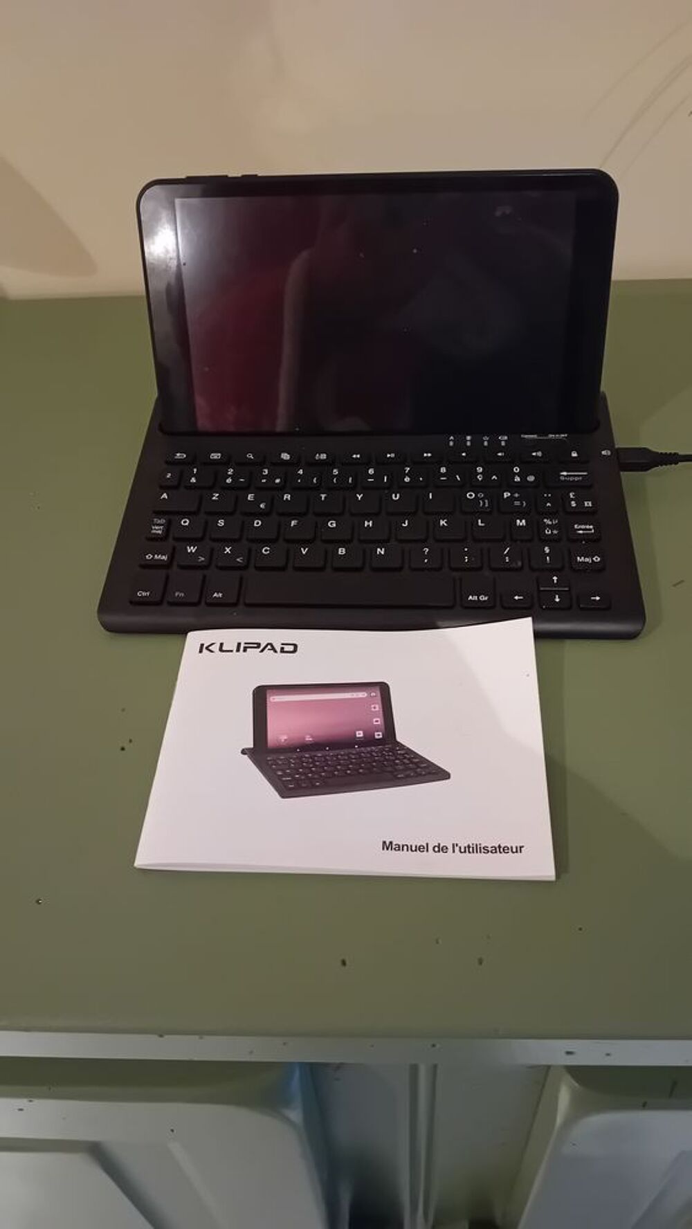 Tablette tactile + clavier d&eacute;tachable Matériel informatique