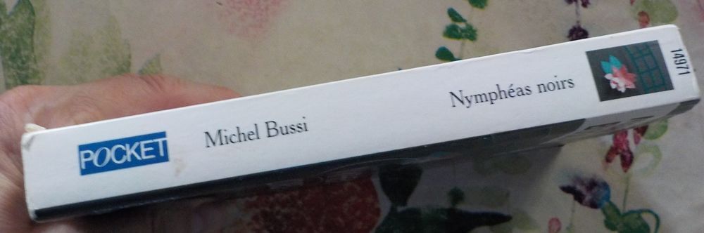 NYMPHEAS NOIRS de Michel BUSSI Ed. Pocket Livres et BD