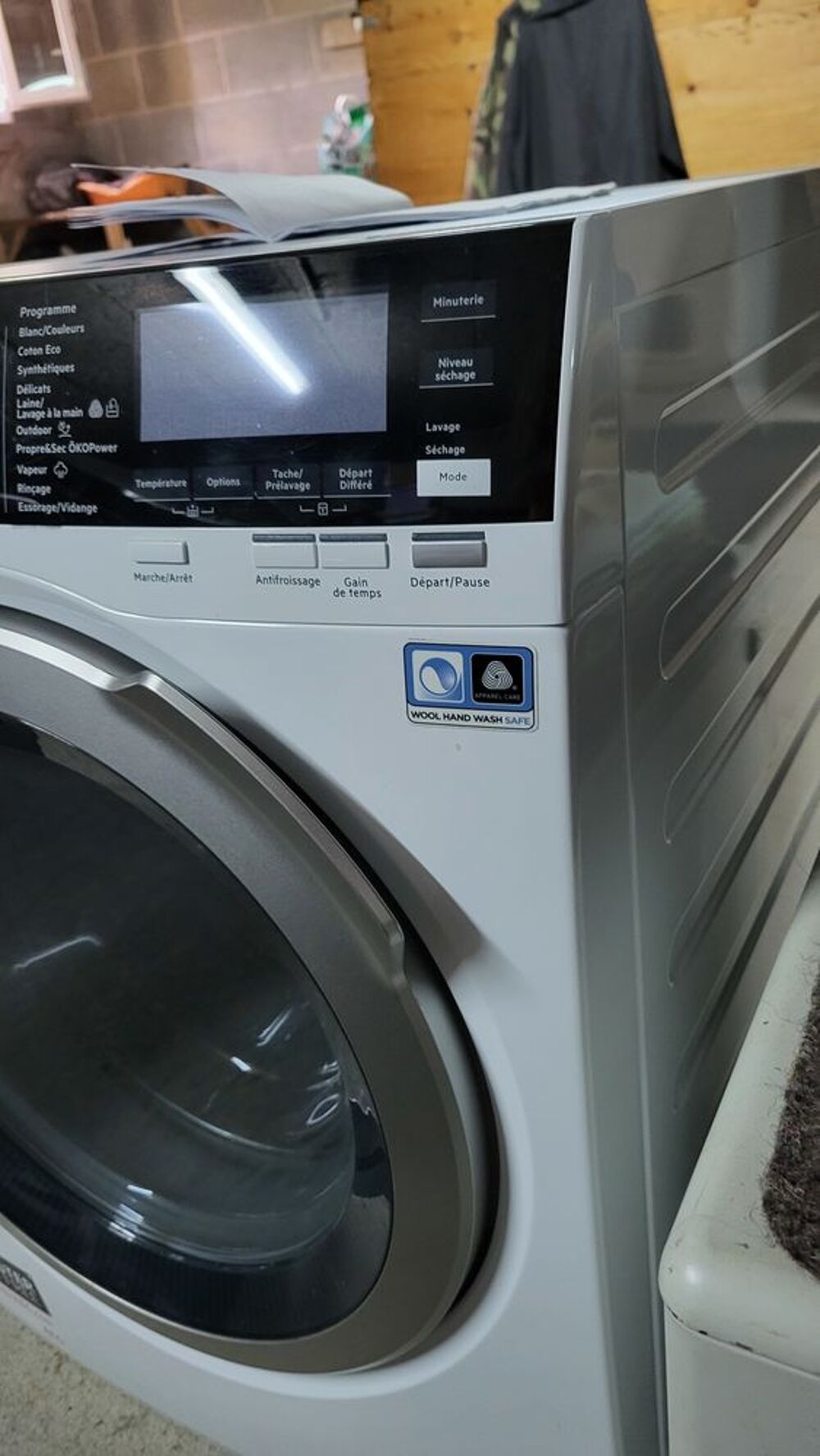 MACHINE A LAVER SECHANTE AEG SERIE 8000 Electroménager