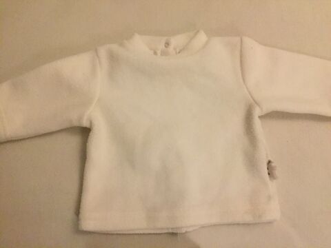 2 pyjamas, un pull Boutchou 1 mois 5� 5 Mougins (06)