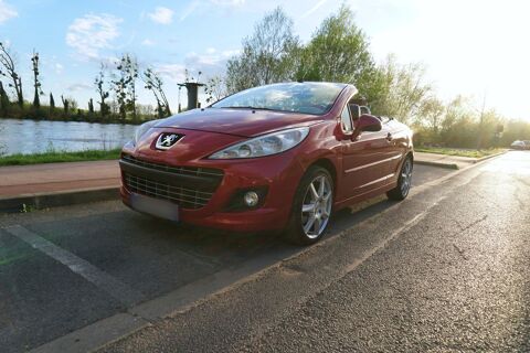 Peugeot 207 cc 1.6 HDi 16v FAP Feline