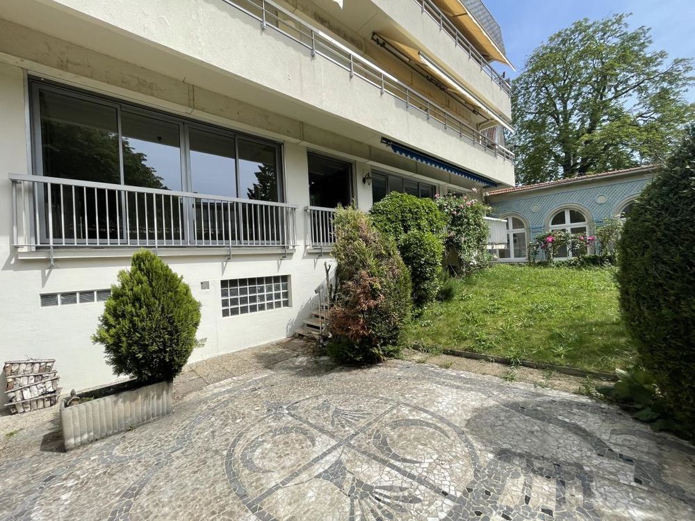 Vente Appartement Appartement 6 pièces avec jardin, dépendance garage et cave Reims