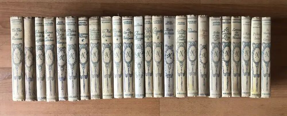 69 VOLUMES DE LA COLLECTION NELSON Livres et BD
