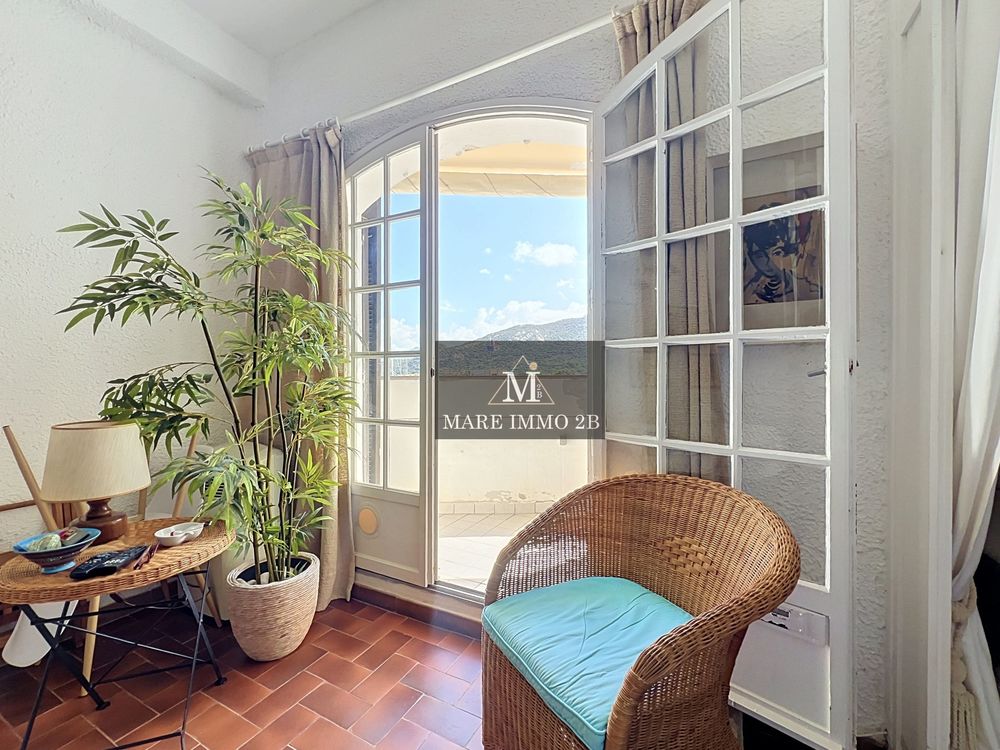 Vente Appartement 2 PIECES AVEC TERRASSE ET PARKING Lumio