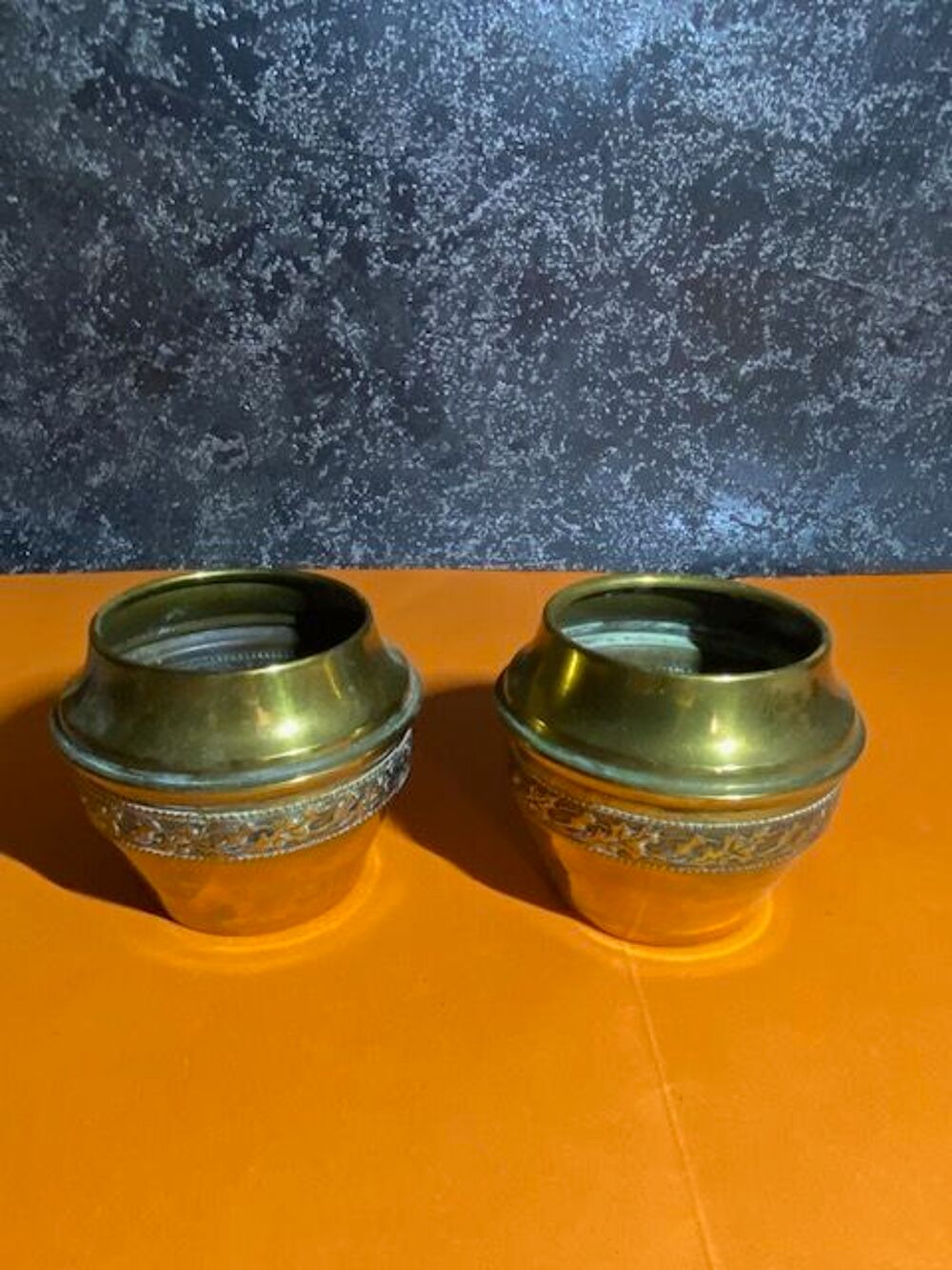 Paire de petits pots d&eacute;coratifs Décoration