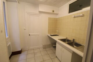  Appartement à louer 2 pièces 37 m²