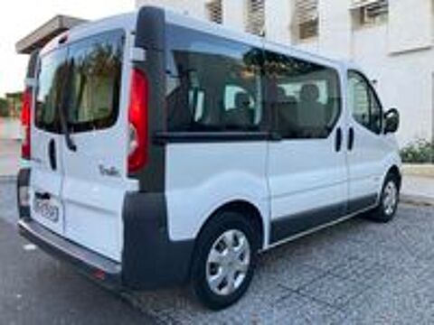 Trafic Passenger L1H1 1000 kg - 2.0 dCi 115 Executive 2007 occasion 83120 Sainte-Maxime