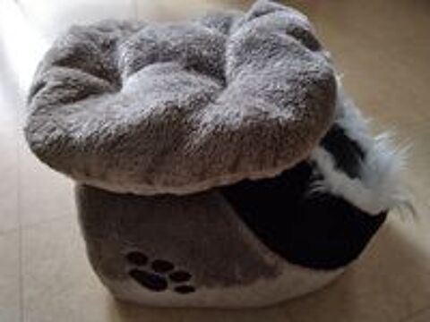   Jolie panier pour chat ? ou petit chien ?. 