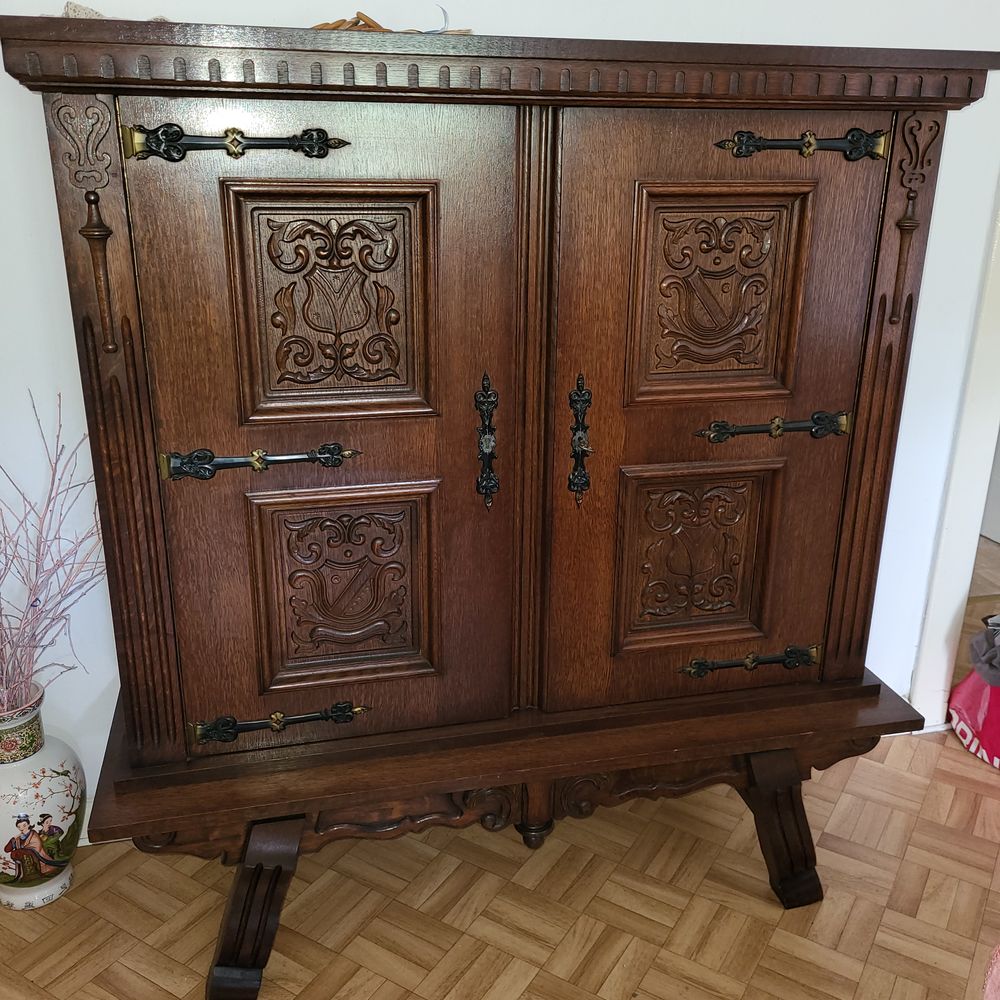 Meubles de salle &agrave; manger ancienne Meubles