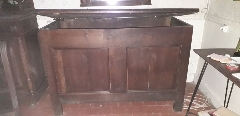 divers meubles anciens Meubles