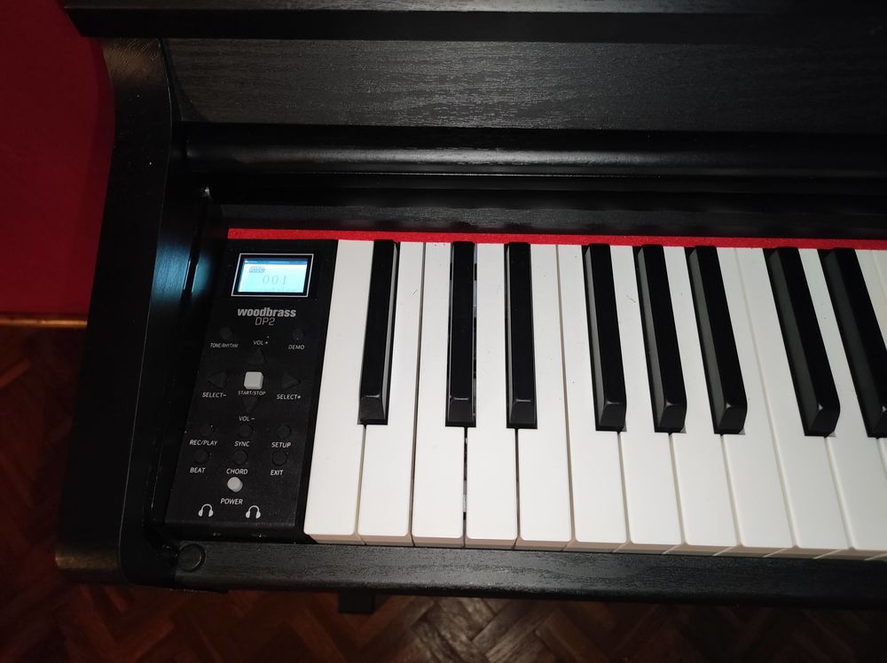 Piano num&eacute;rique woodbrass DP 2 sous garantie et son tabouret Instruments de musique
