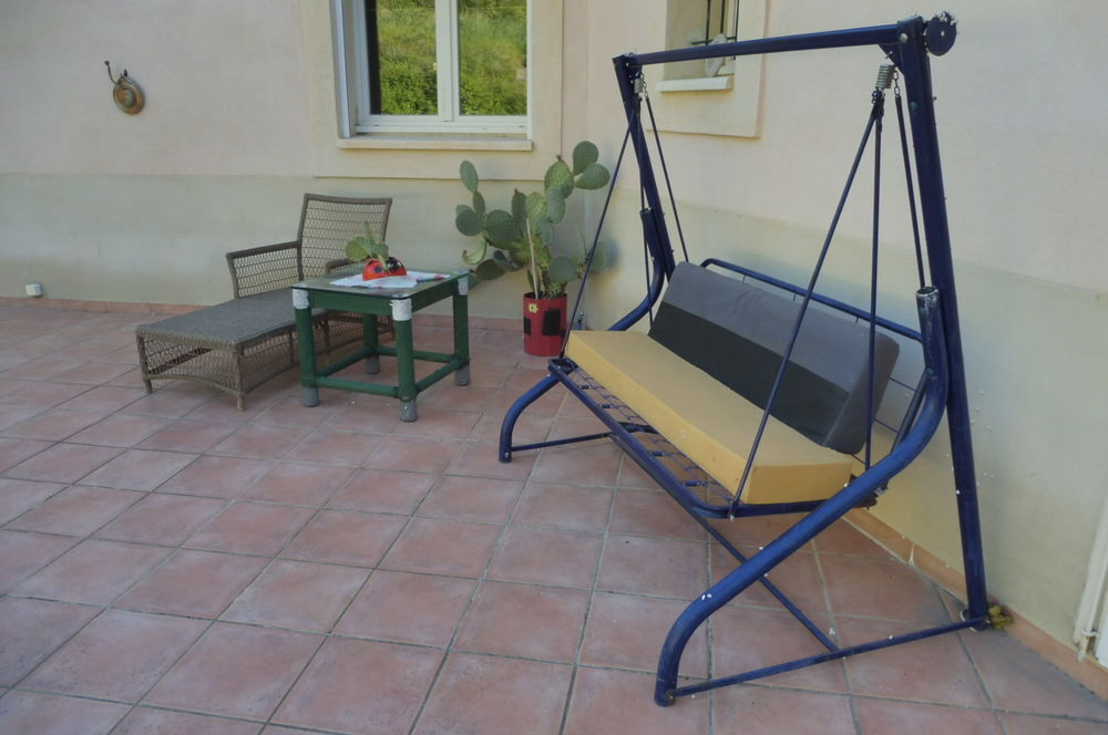 TOUT EST 300m&sup2; Bricolage