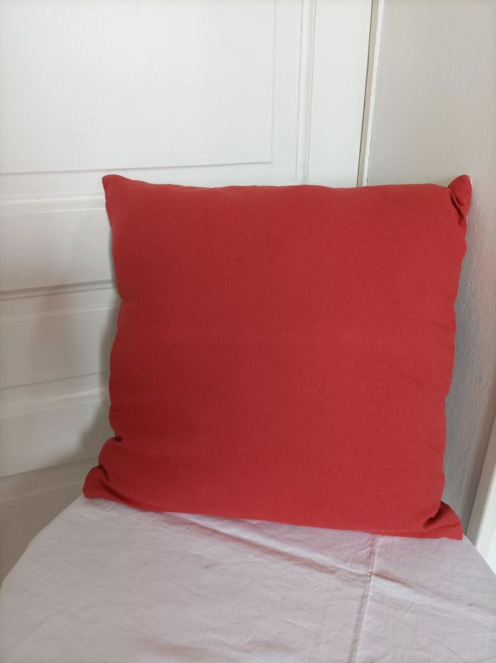 Housse de coussin . Cr&eacute;ation artisanale .Mod&egrave;le unique. NEUF Décoration