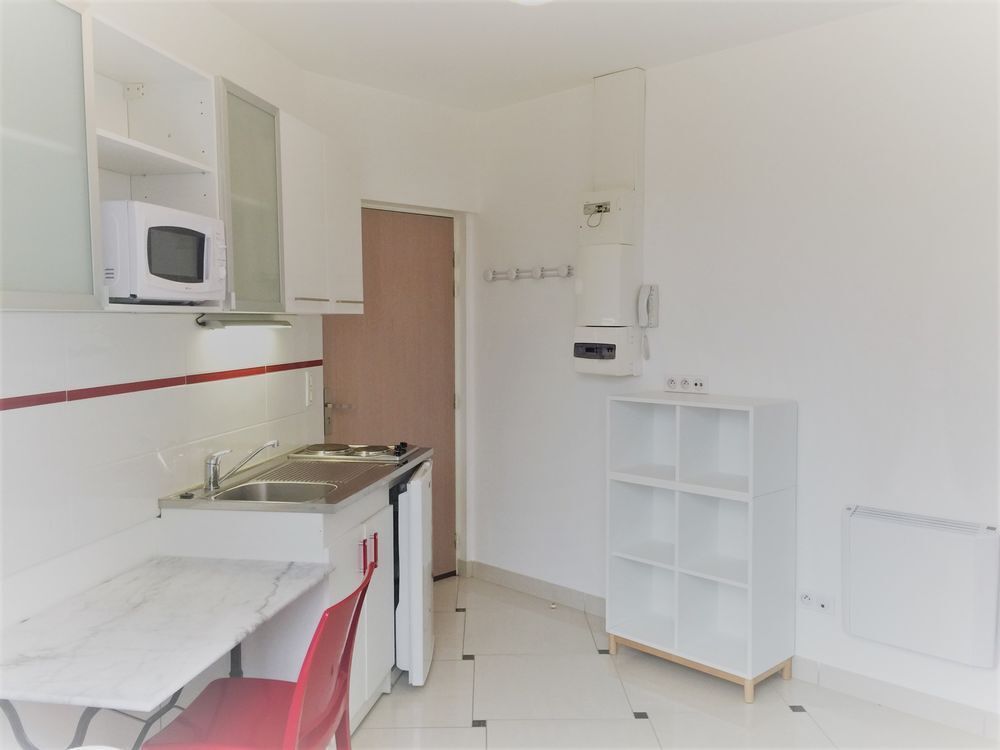 Location Appartement Epernay, agréable studio meublé Épernay