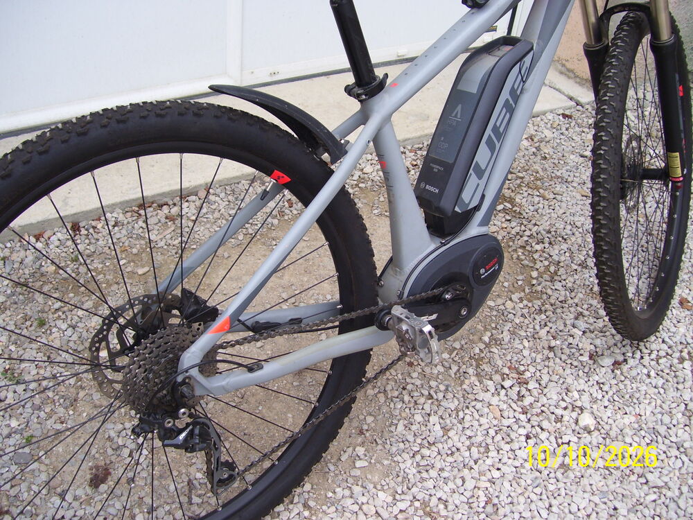 vtt &eacute;lectrique marque CUBE Vélos