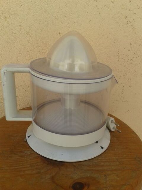 Presse agrumes �lectrique 10 Perpignan (66)