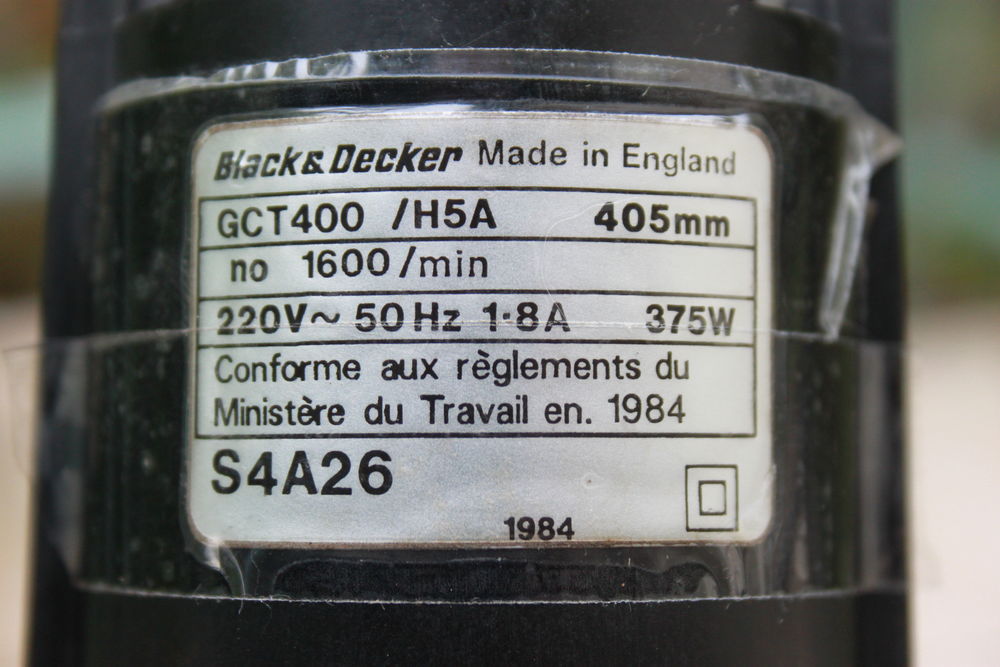 Taille haie Black Decker Jardin