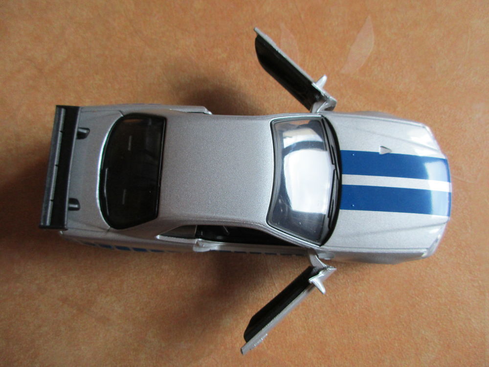 voiture nissan GT-R 