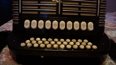 accordon diatonique Hohner Morino club S 1100 Mulhouse (68)
