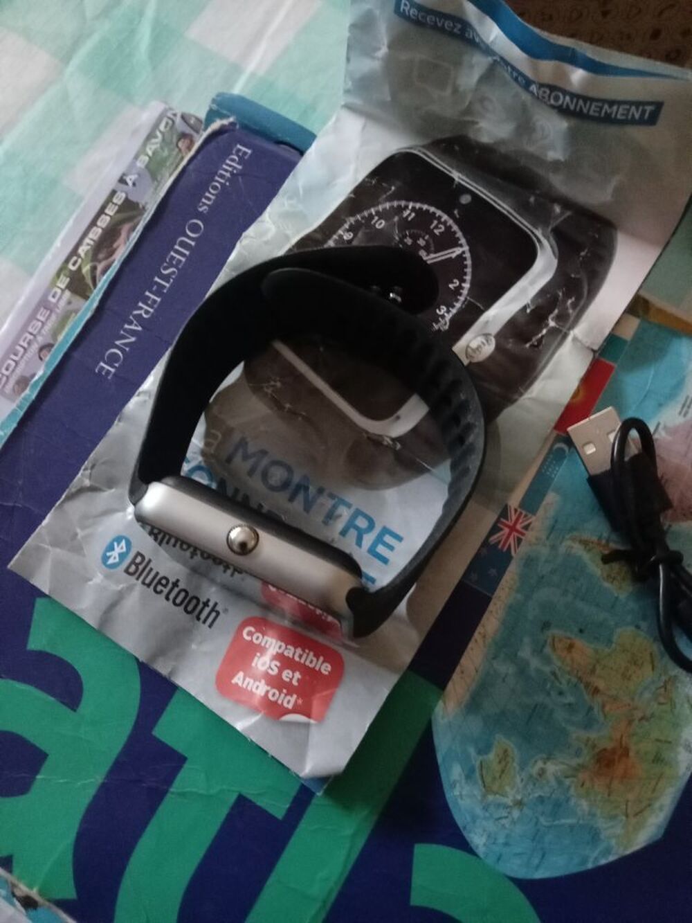Montre connect&eacute;e 100% tactile Bijoux et montres