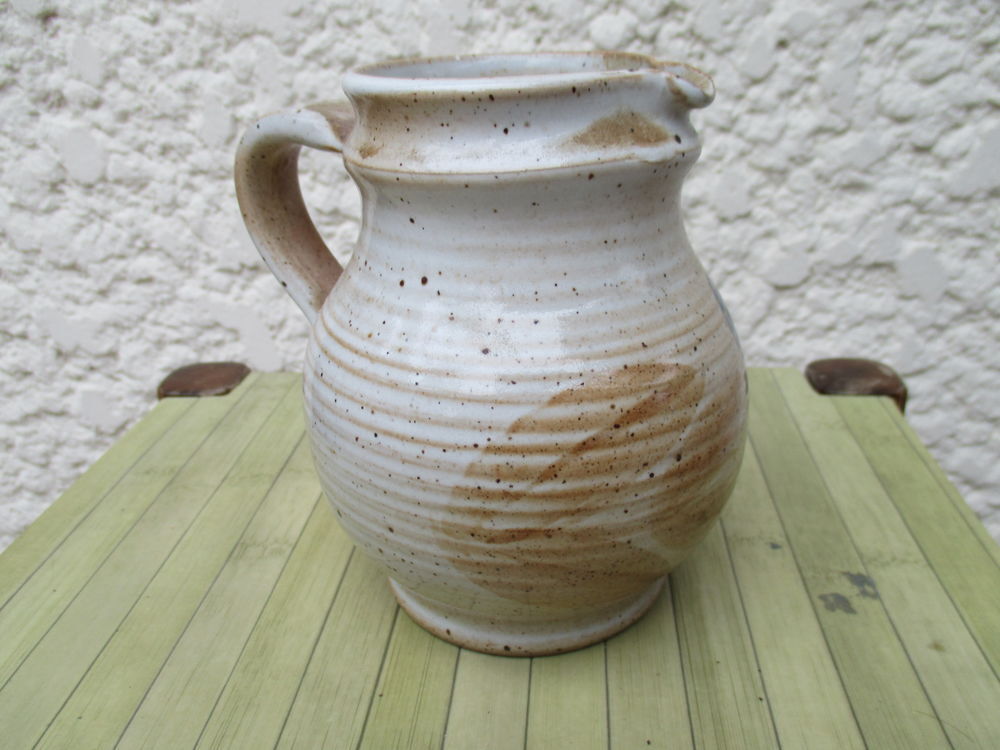 Th&eacute;i&egrave;re ou vase/pot Dcoration