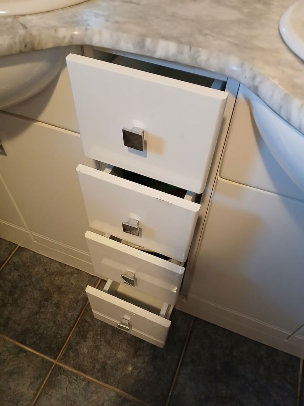 MEUBLE SDB DOUBLE VASQUE avec grand miroir et robinetterie Meubles
