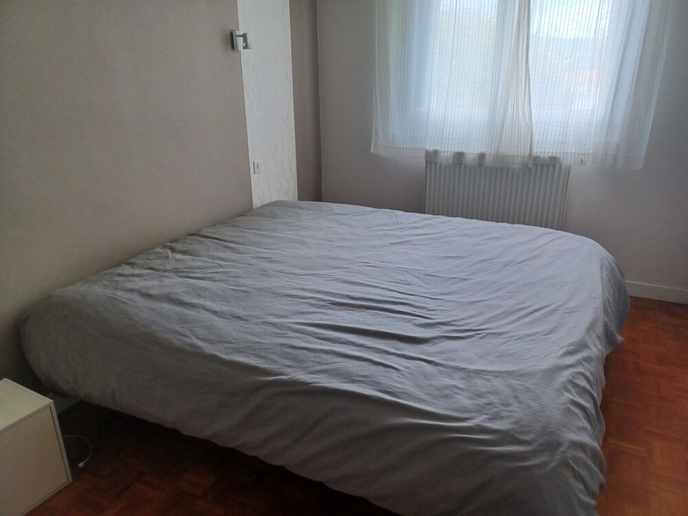 Lit Double en Bois Simple Meubles