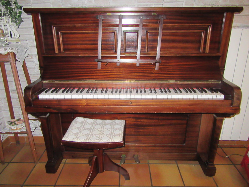 PIANO DROIT Instruments de musique