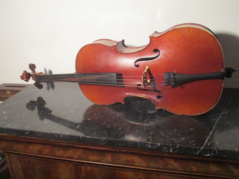 Violoncelle 1/2 tr&egrave;s bon son Instruments de musique