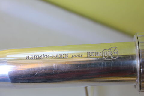 Cache briquet HERMES  microphone Europe 1 m�tal argent 550 Issy-les-Moulineaux (92)