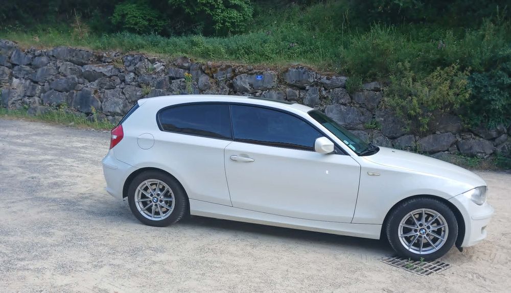 S&eacute;rie 1 118d 143 ch Edition Sport 2011 occasion 04000 Digne-les-Bains