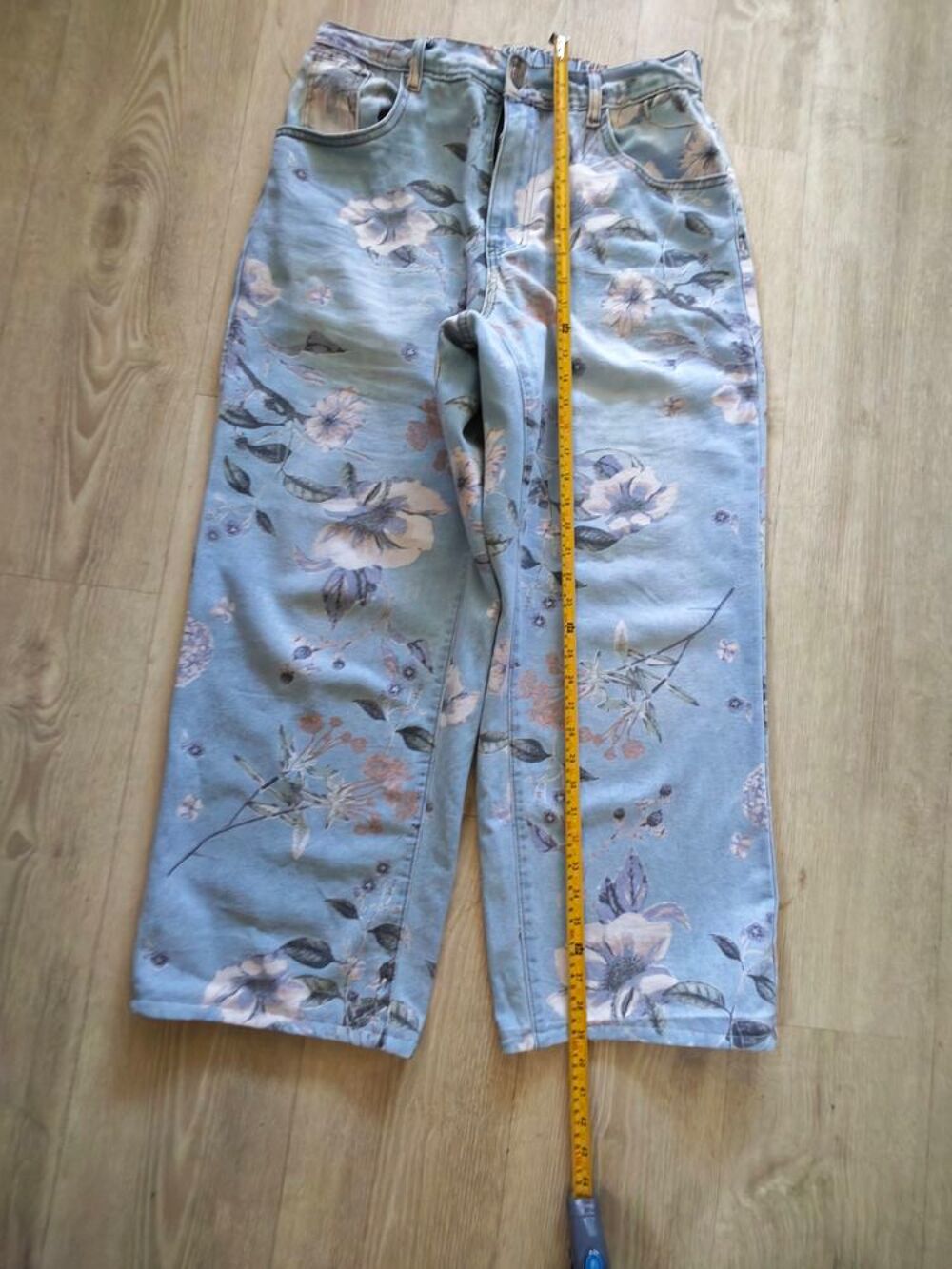 Jeans Buggy d&eacute;contract&eacute;s, imprim&eacute; floral T 44 Vêtements