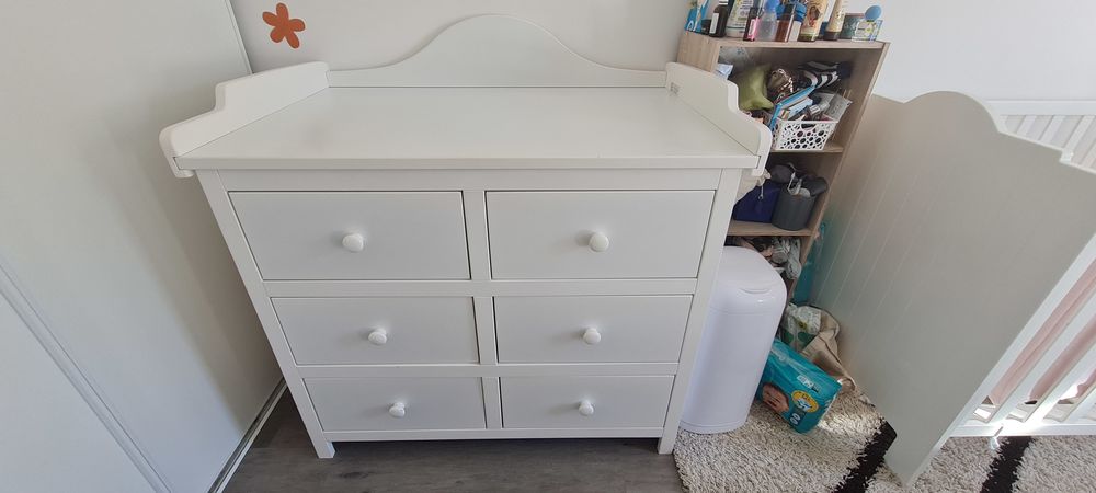 Commode &agrave; langer Puériculture