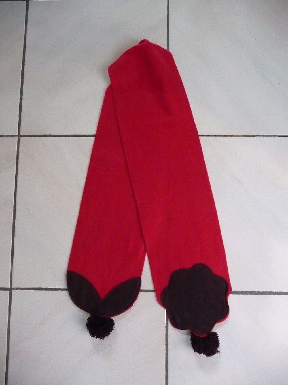 Echarpe rouge + Gants marrons - NEUFS Vêtements